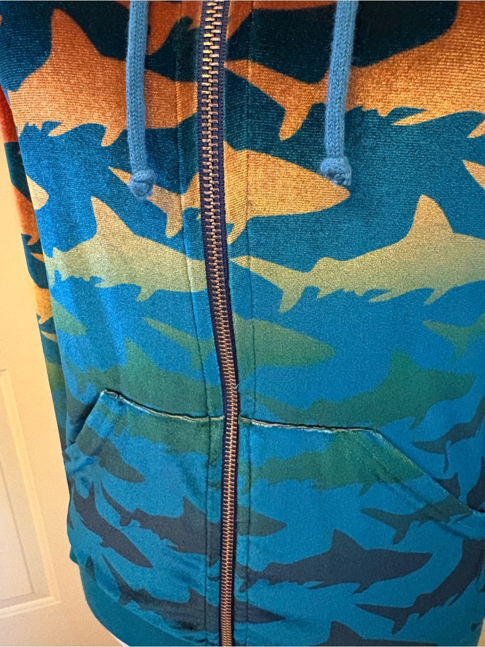 AVIATOR NATION Rare Velour Shark Hoodie size XS - Picture 5 of 12